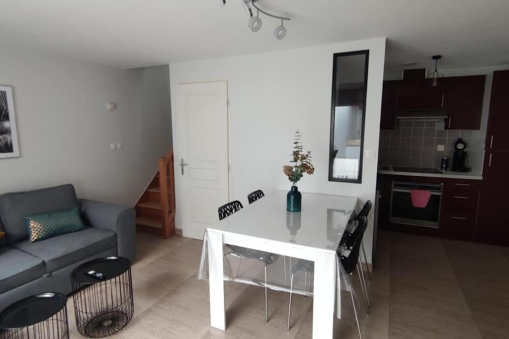 Maison De Ville 600 M Du Marche La Rochelle  Exteriör bild